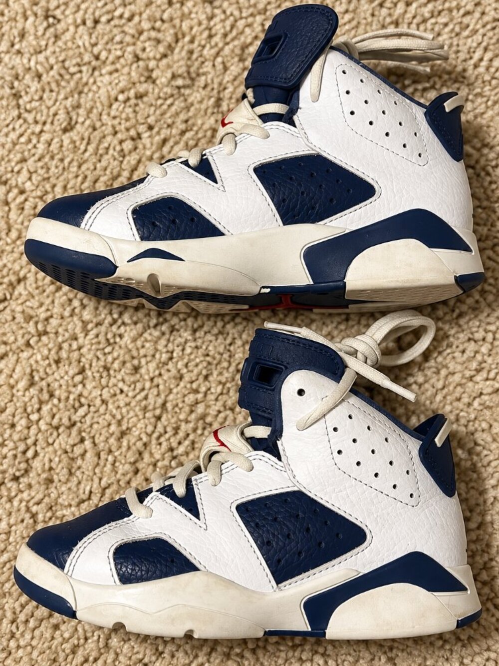 Air Jordan 6 Retro GS White Midnight Navy Blue Red Kids Youth Size US 11C